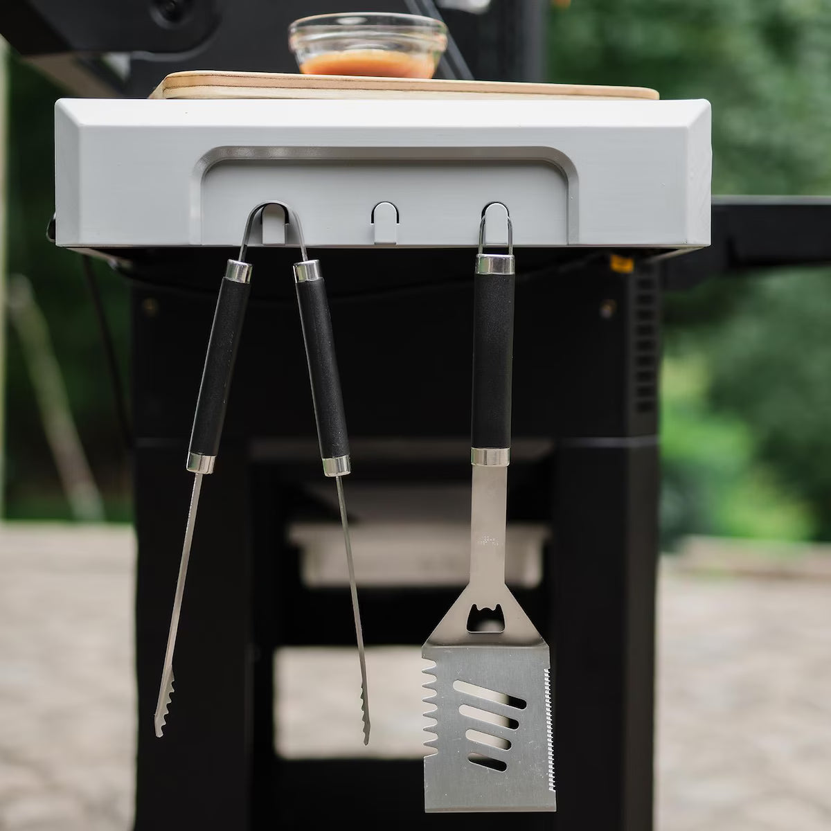Masterbuilt Gravity Series 600 Digital Charcoal Grill + Smoker - MB20041023