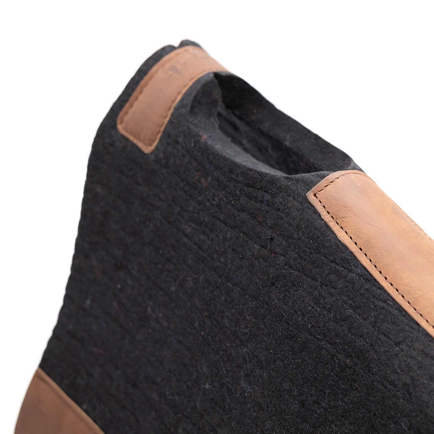 WoolLuxe 100% Wool Equine Saddle Pad – Cushioned, Breathable, and Shock-Absorbing