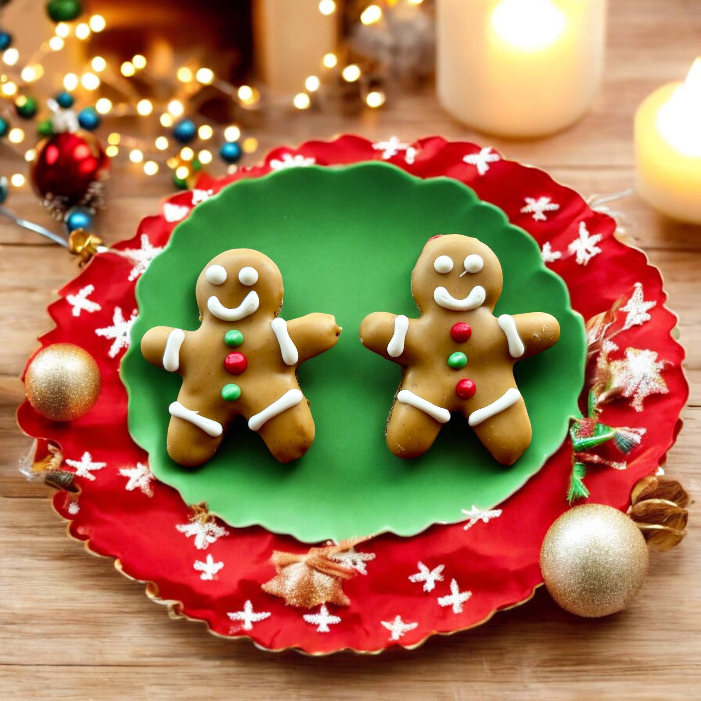 Mini Gingerbread Men dog treat