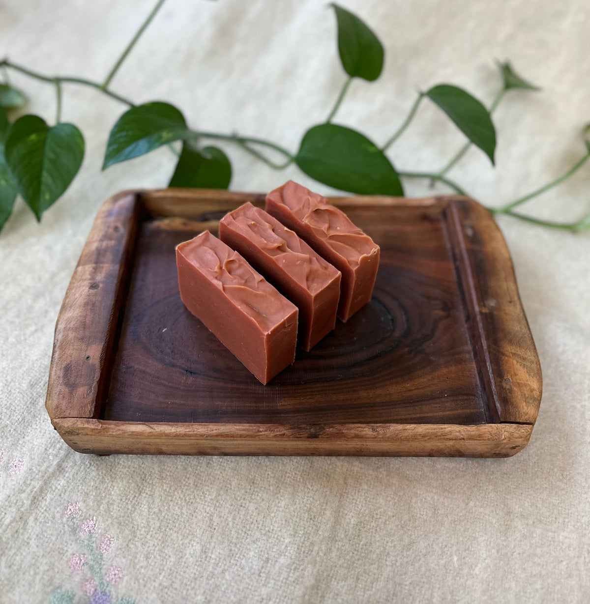 Donkey Milk Facial Soap, Frankincense & Manuka Honey 4.5 oz