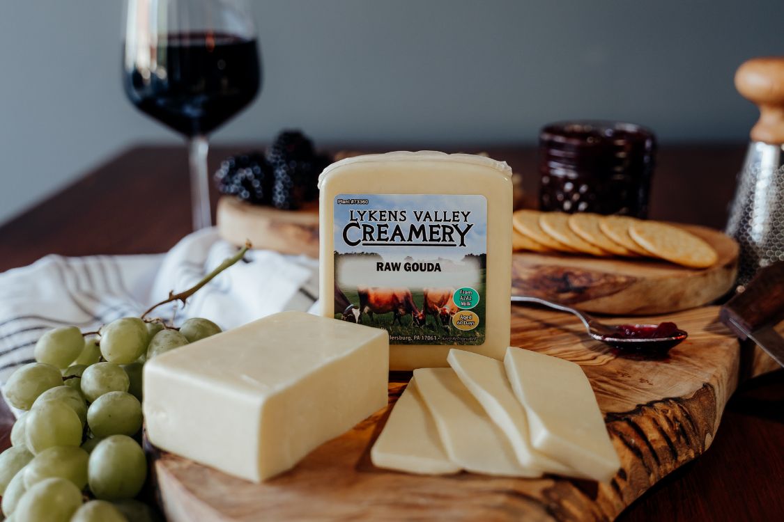 Raw Grass-Fed Gouda Cheese - 8 oz