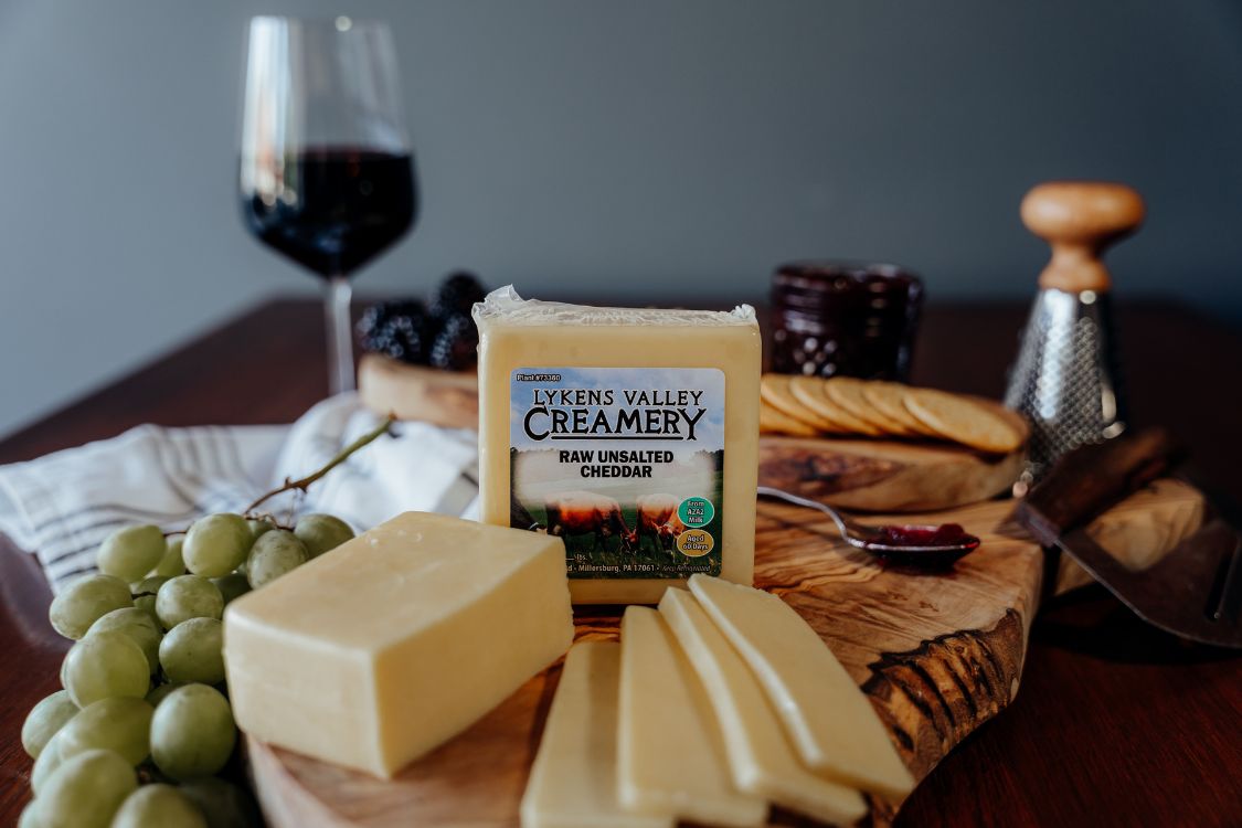 Raw Grass-Fed Unsalted Cheddar Cheese - 8 oz