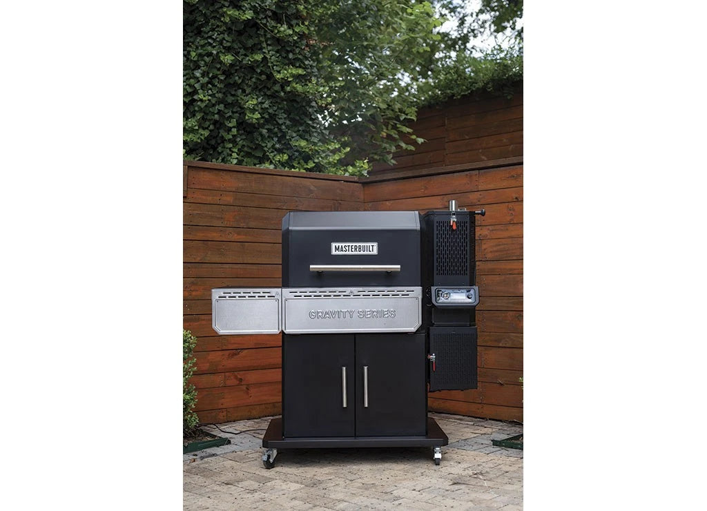 Masterbuilt Gravity Series 1150 Digital Charcoal Grill and Smoker