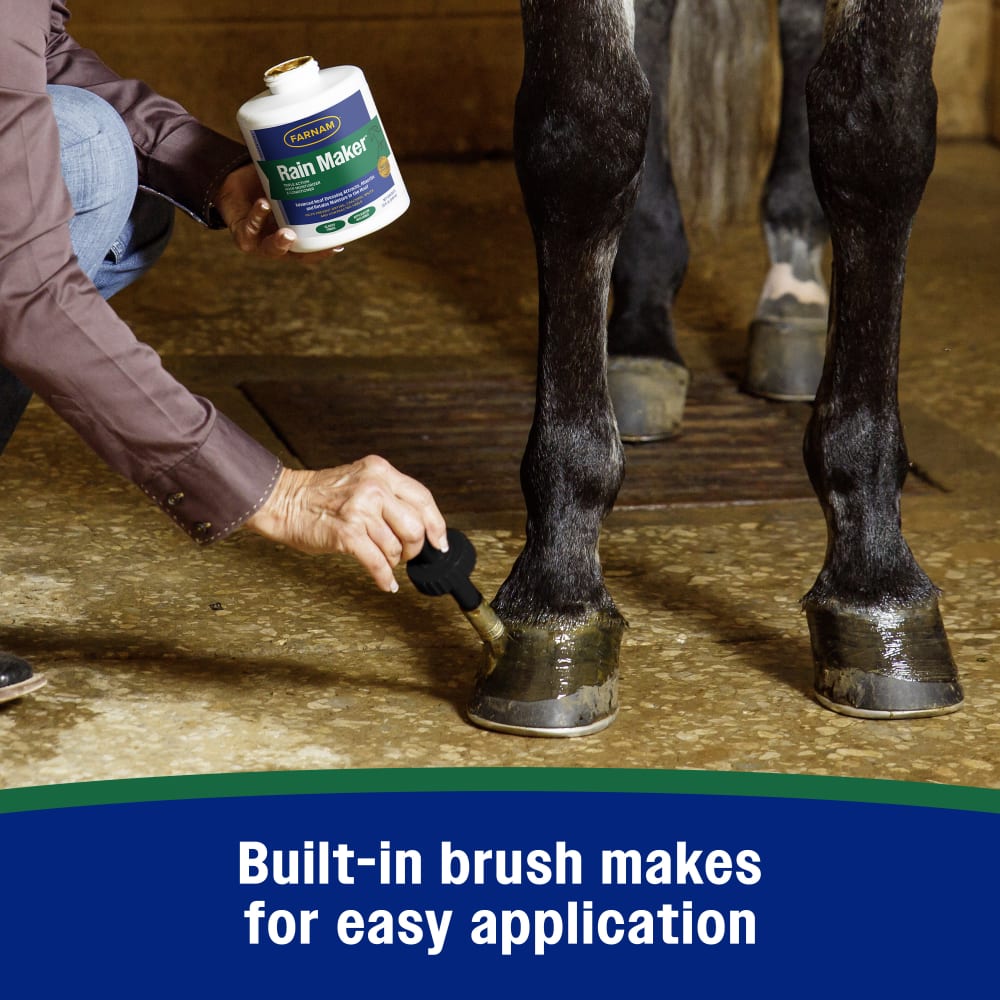 Farnam Maker Triple Action Hoof Moisturizer and Conditioner 32oz